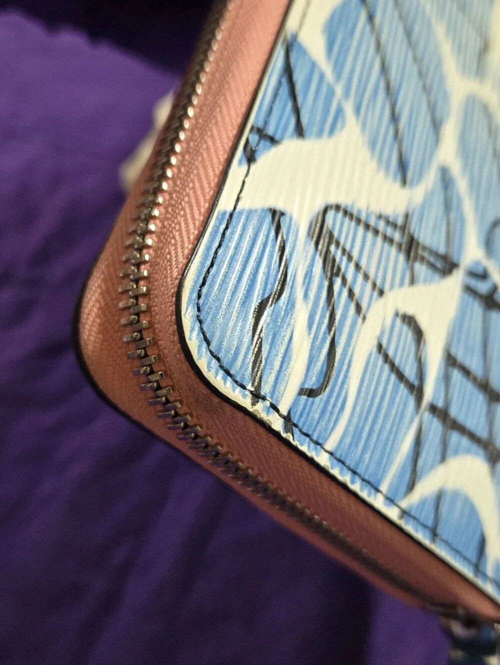 Louis Vuitton Limited Edition Epi "Aqua Line" Leather Zippy Long Wallet With COA - Picture 4 of 16